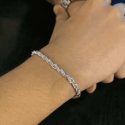 925er Silber Spanien Twisted Armband mit 4 mm Zirkon