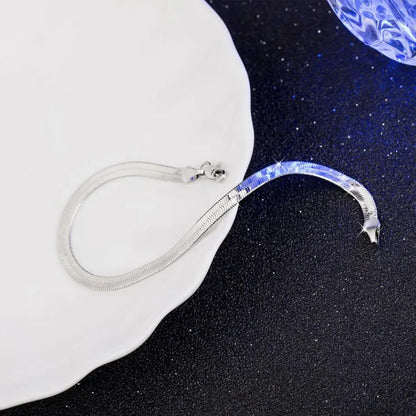 925er Silberarmband aus Frankreich mit geometrischem Design und 4 mm Zirkonia